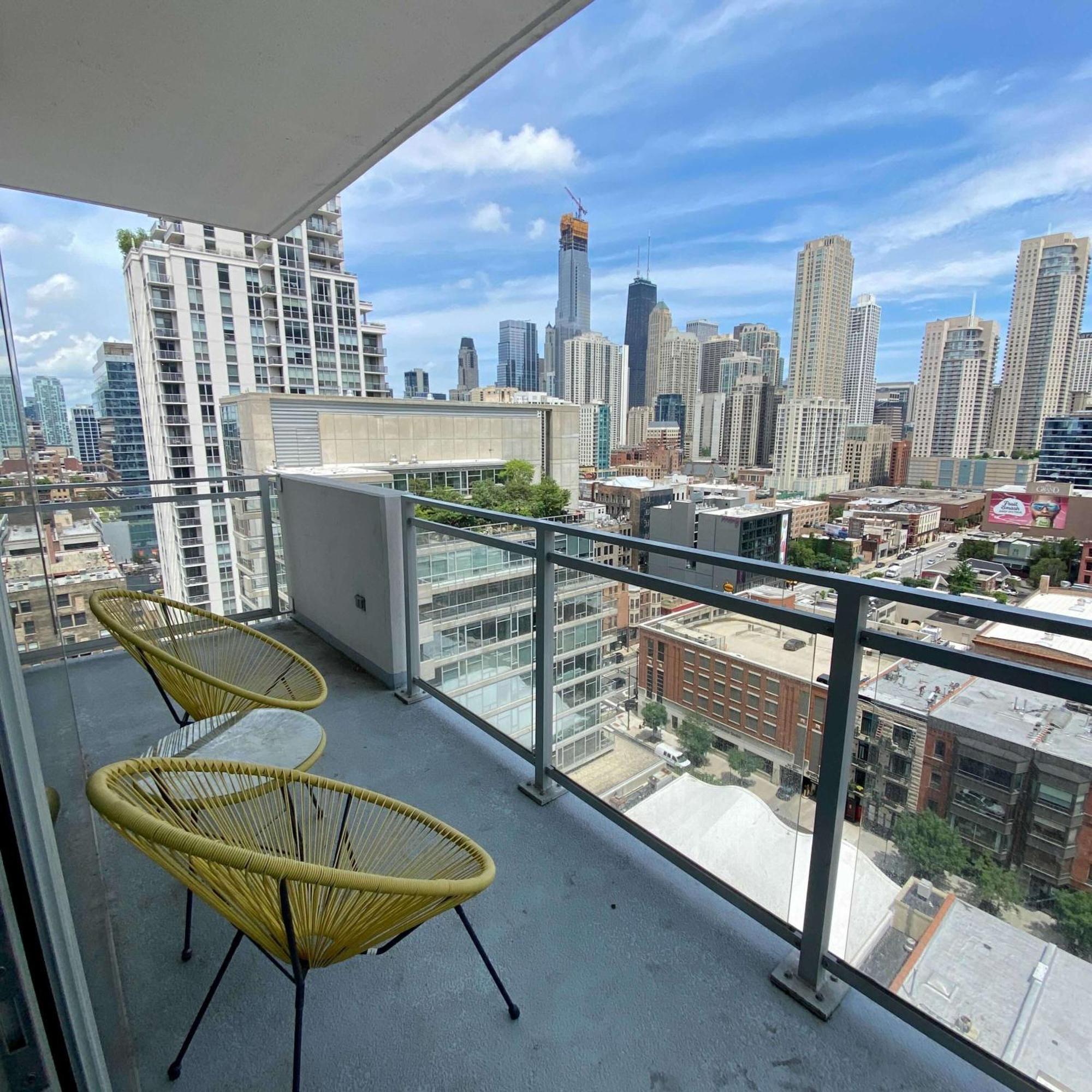 2Br Elegant Premium Suite With Balcony & Sweeping City Views Σικάγο Εξωτερικό φωτογραφία